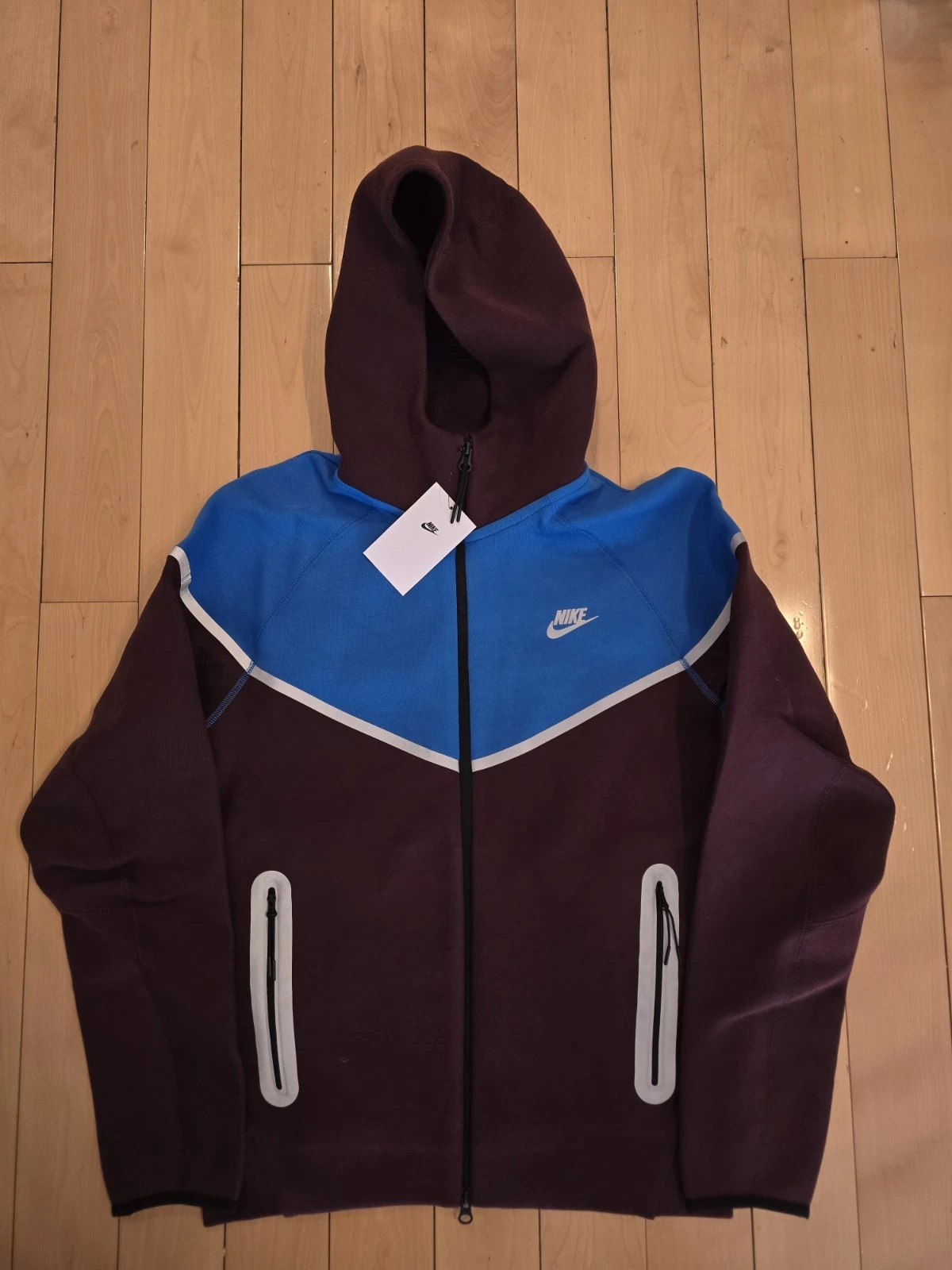 Nike Tech Fleece Full Zip Hoodie Size Medium