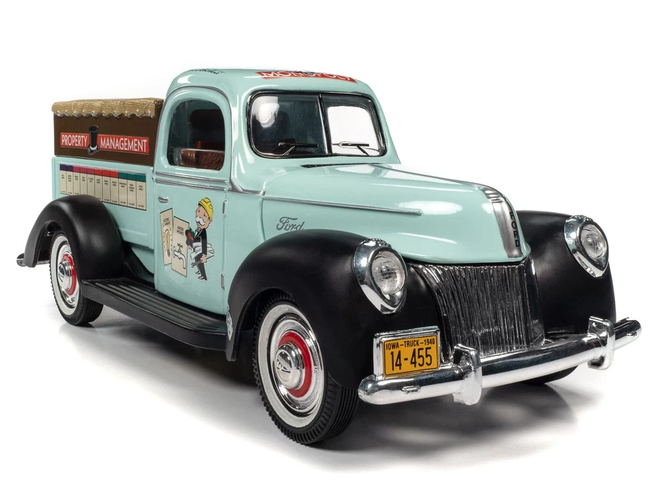 AMERICAN MUSCLE, Camion FORD 1940 MONOPOLY verde e nero, 1/18, AMMAWSS138 - Immagine 2 di 4