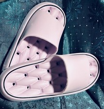 Slippers Quick Dry Slides Women s Size 9.5 - 10 Soft Lavender New Without Box