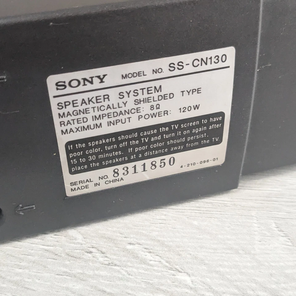 Sistema de altavoces Sony SS-CN130 (1) y SS-V130 (4) - Usado, sin probar Foto 3 de 4