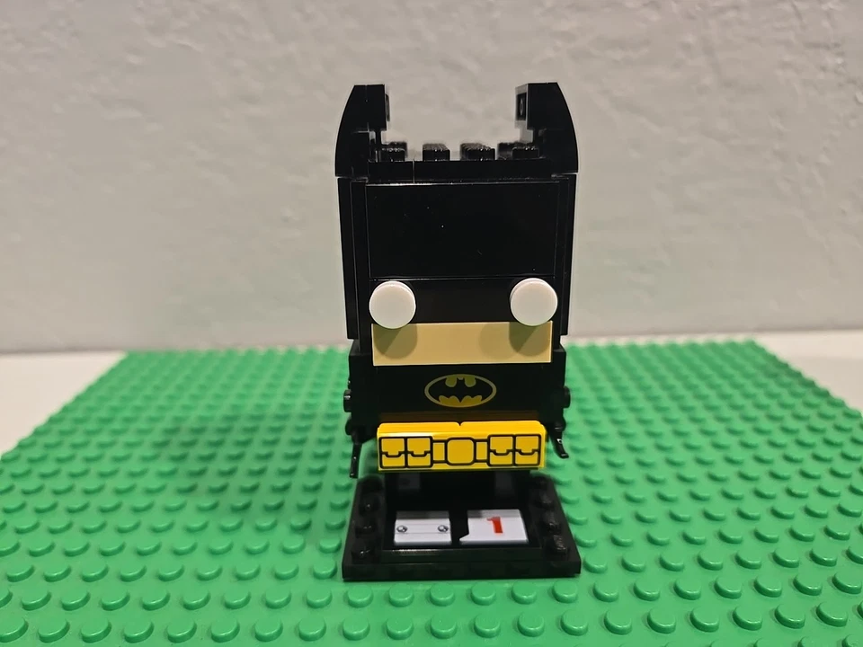 Complete Lego Brickheadz Batman Movie Lot, Sets 41585, 41586, 41587, 41588 - Image 3 of 4