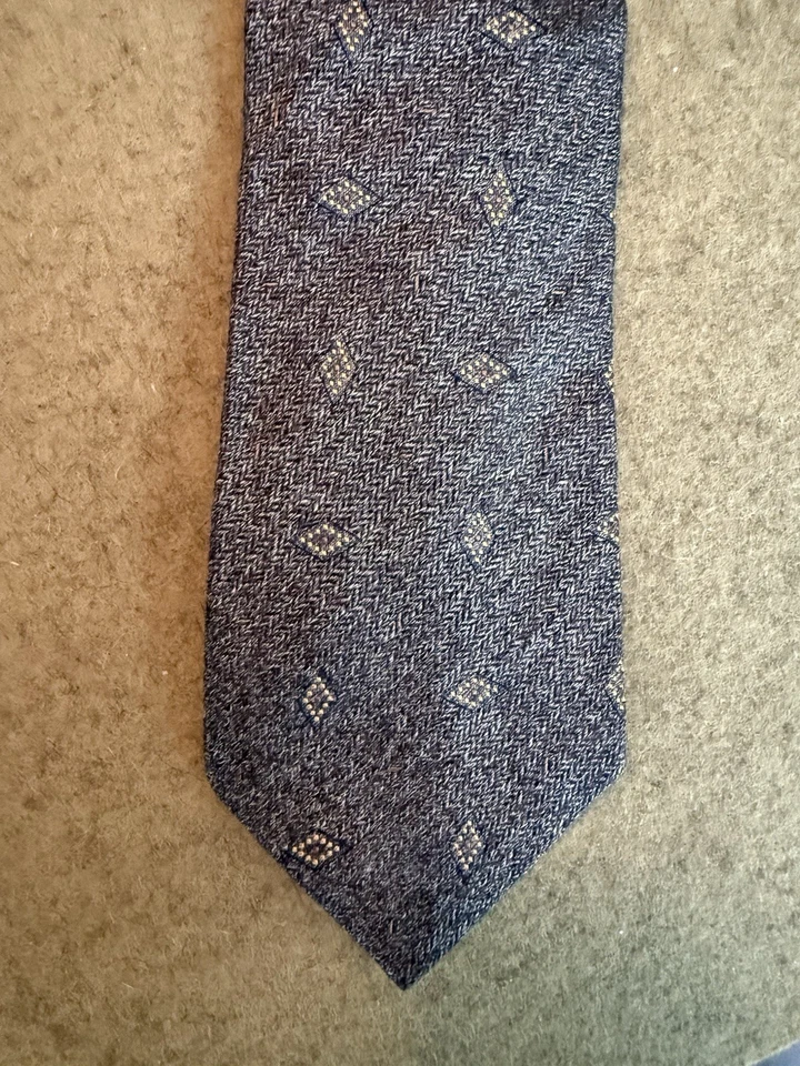 "Corbata Brioni gris/dorado patrón de diamantes geométricos tejida 100 % seda Italia cuello 4""" Foto 2 de 4
