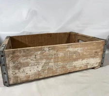 Vtg 1978 Made in USA 7up "The Uncola" Wooden Carrier Crate Cola Pop Storage n