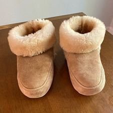 Genuine Shearling Sheepskin Women s Bootie Slippers, Fur Trim, Size 7