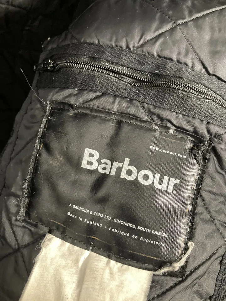 Chaqueta acolchada BARBOUR LIDDESDALE - Talla pequeña - Azul marino - Excelente estado - Para hombre Foto 2 de 4