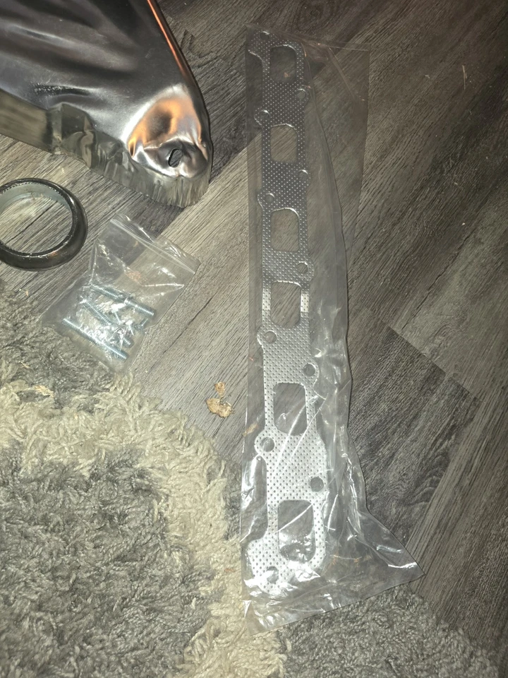 Colector de escape con junta para Chevrolet Trailblazer GMC Envoy Saab 9-7x Isuzu Foto 2 de 4