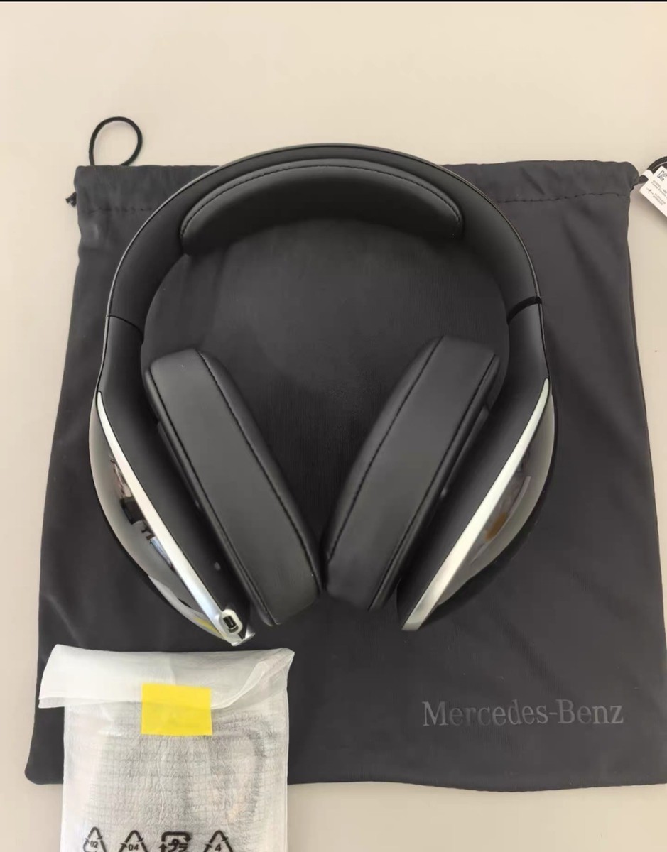 Mercedes-Benz Wireless Headphones 3D Sound NC A2238208604 2PCS for