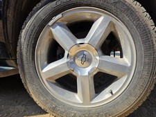 2009-2014 Chevrolet Suburban 1500 20x8.5 Wheelrim 5 Spoke Covered Lug Nuts Oem 2009-2014 Chevrolet Suburban 1500 20x8.5 Wheelrim 5 Spoke Covered Lug Nuts Oem