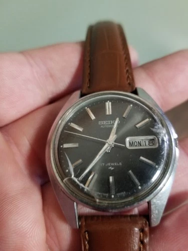 Vintage Seiko 7006-8007 Automatic Day Date Mens Watch 17 Jewels