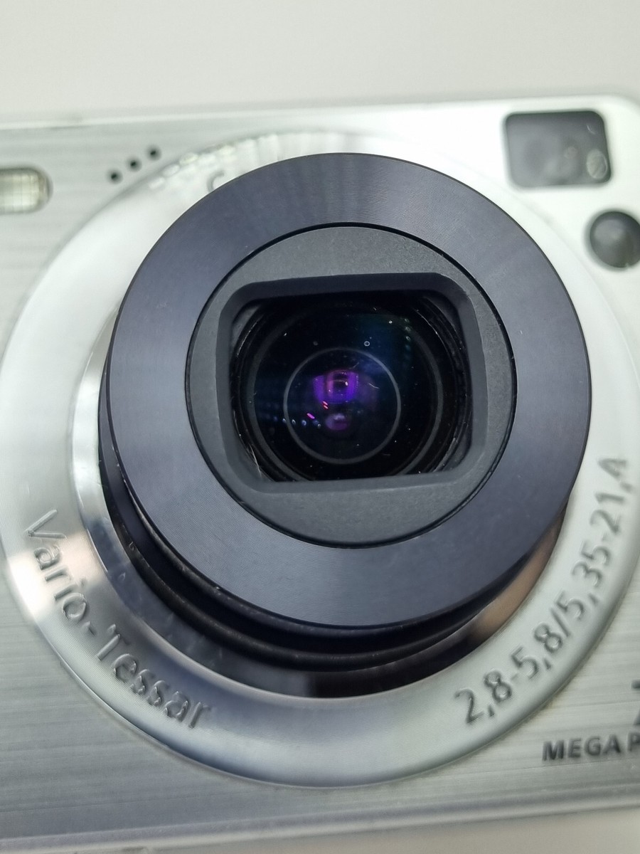 【美品】 SONY Cyber-shot DSC-W110 シルバー　デジカメ Sony Cyber-shot DSC-W110 7.2MP Digital Camera - Silver