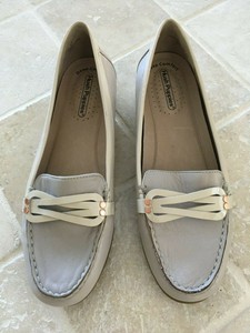 beige loafers womens