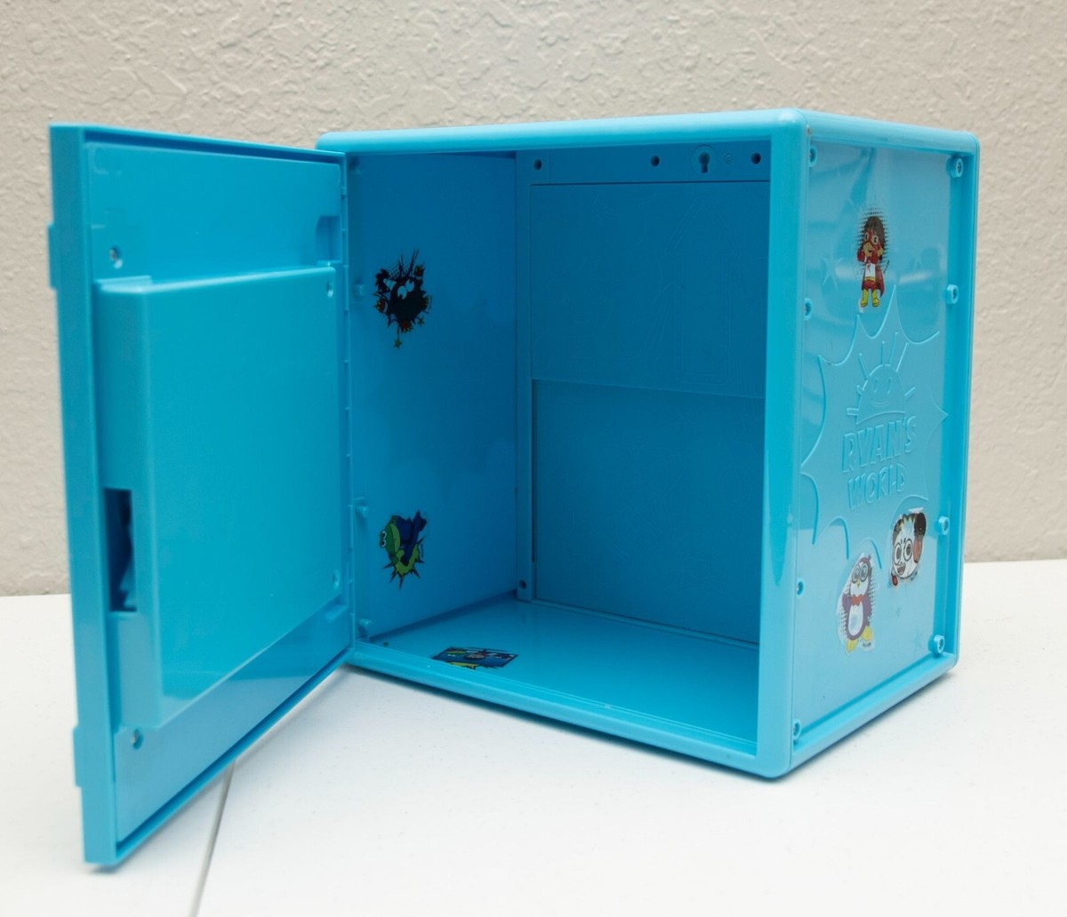 Ryan's World Super Surprise Safe Kids Toys Play Set Blue Key Lock