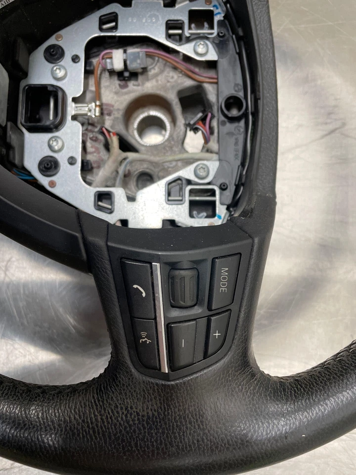 Volante 2010 BMW 550I GT OEM preto aquecido 32336790887 2010-2017 - Imagem 3 de 4