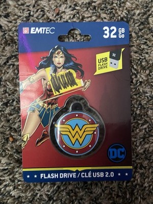 Wonder Woman 32GB Flash Drive Keychain NEW SEALED Emtec DC Comics 32 GB