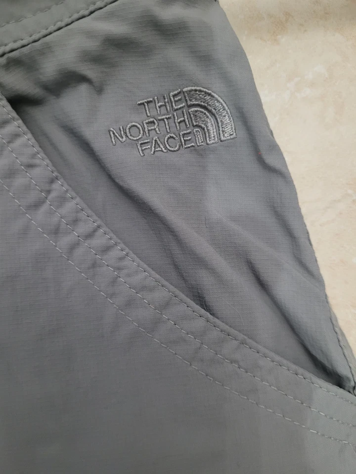 The North Face Shorts Womens Size 10 Gray Nylon Chino Hiking Outdoor Casual - Image 4 of 4