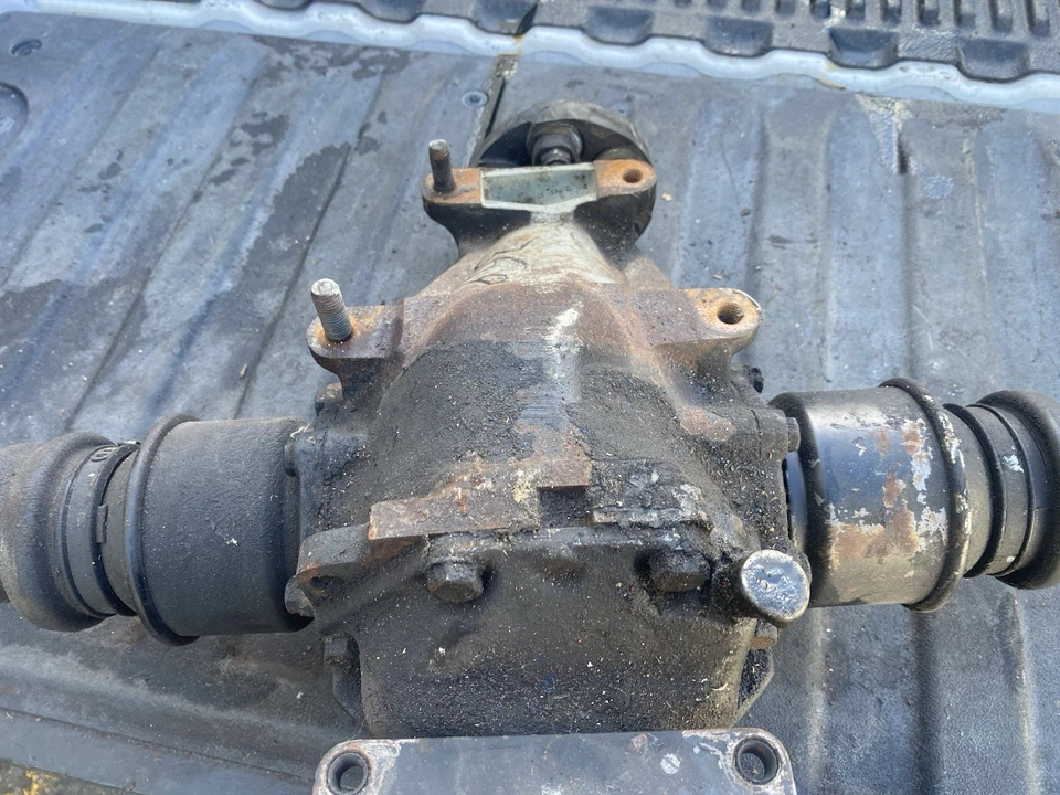 1973 - 89 梅赛德斯奔驰 R107 450SL 380SL 560SL rr 差速器 Assy 3:07 W126 OE — 第 4/4 张图片