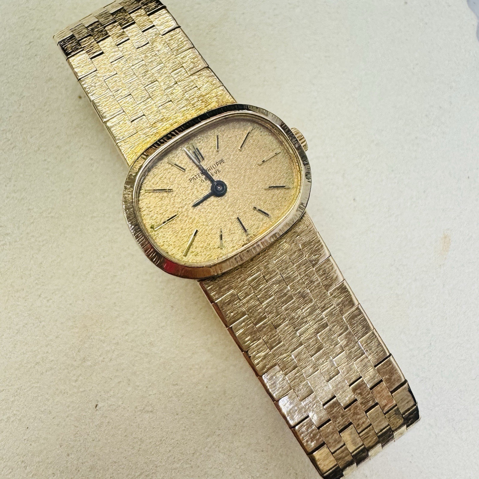 Patek Philippe Solid 18K Yellow Gold Vintage Watc… - image 1