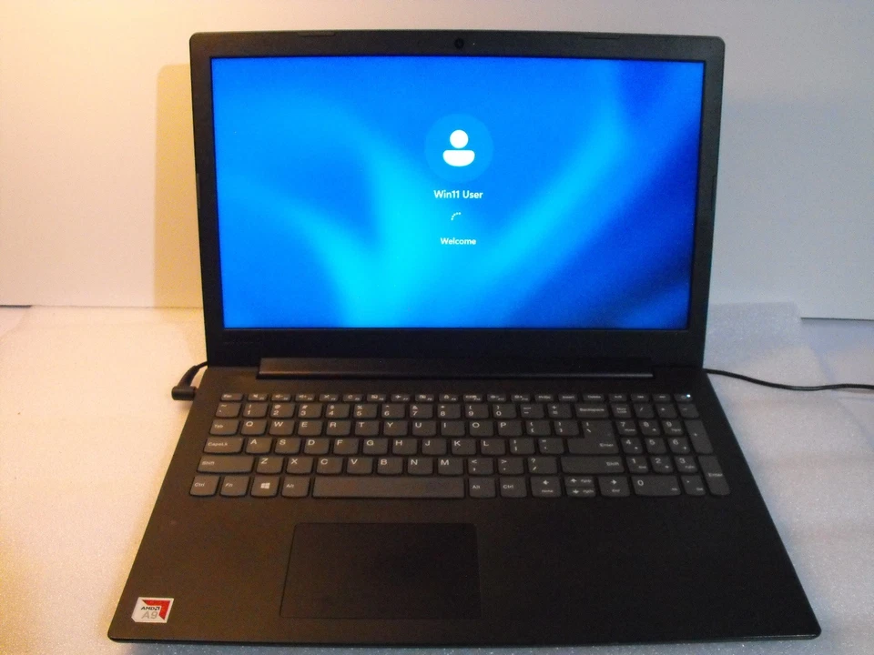 Portátil Lenovo 130-15AST 81H5002FUS 15.6", AMD A9-9425/8GB RAM/256GB SSD/Win11 H Foto 2 de 4