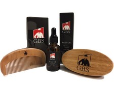 Men's Beard Kit with Beard Oil, Boar Bristle Brush, Wooden Comb - Smooth