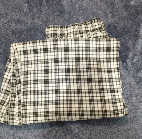 $20 NWT Colsie Men's/Women's Pajama Pants, Size Medium. - Picture 9 of 9