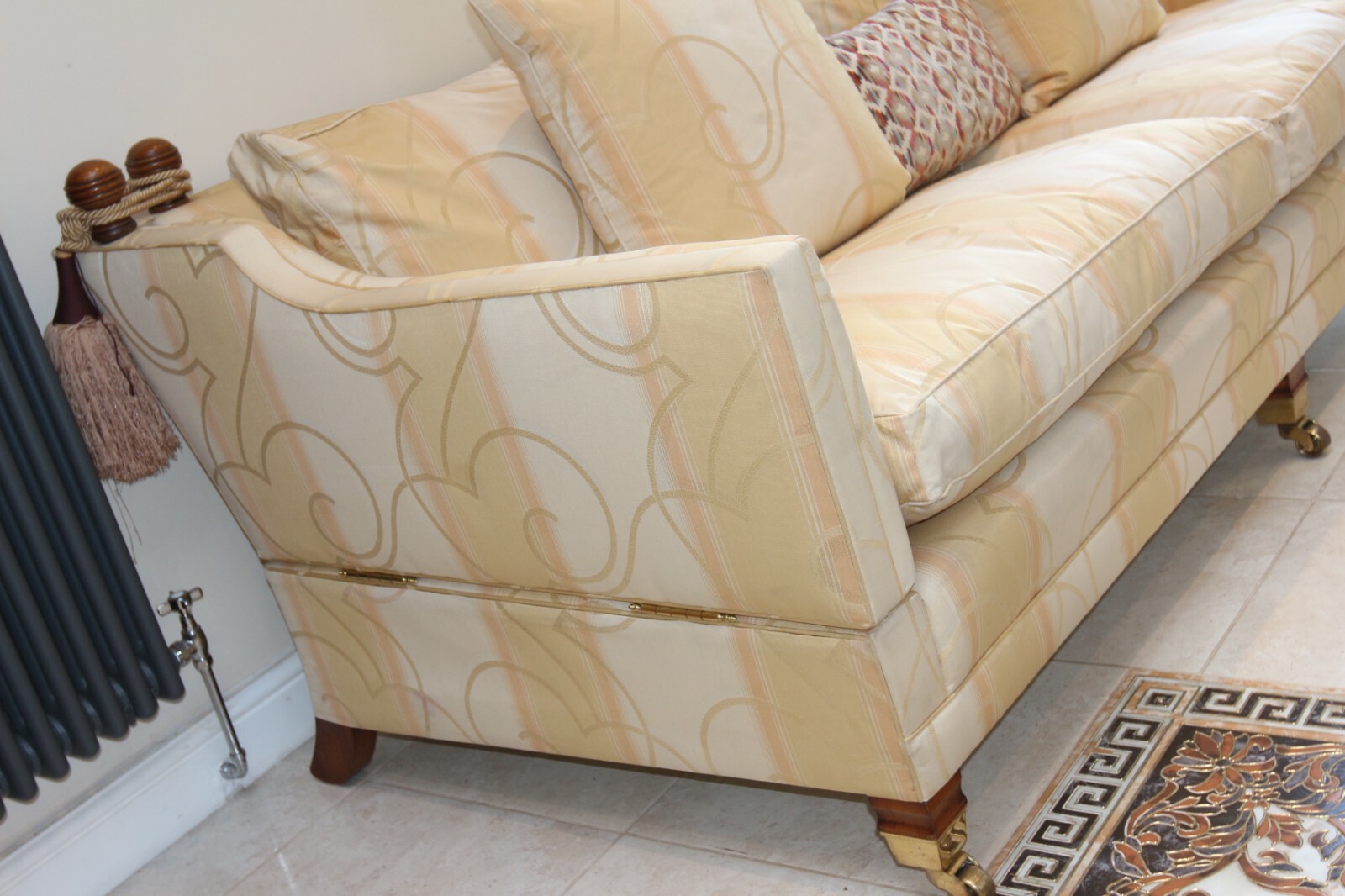 Handmade Duresta trafalgar drop arm elegant sofa cost new £5500 eBay