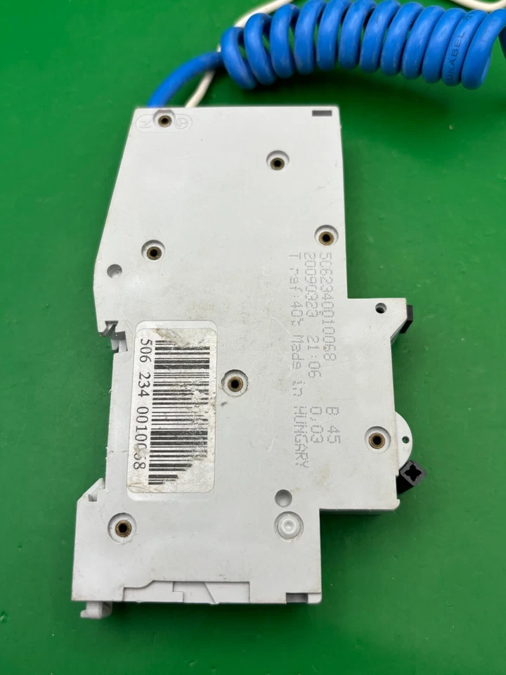 Square D Dom45B6R30 B45 45A 30mA RCBO - Brand New - Image 3 of 4