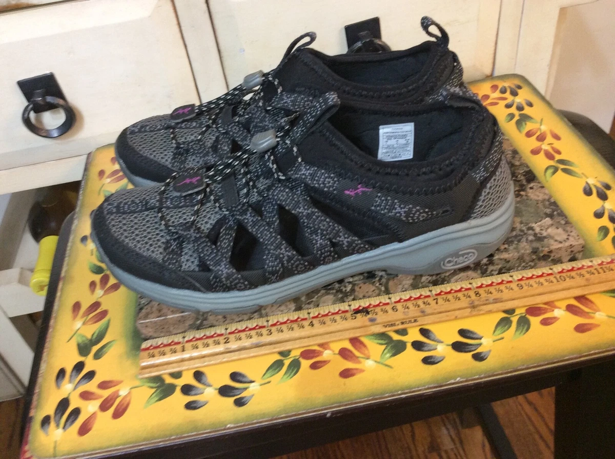 Chaco Outcross Evo 1 Hiking Shoes Women s size 7 Black Gray