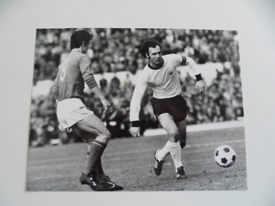 Italien-Deutschland 1974 in Rom Beckenbauer Capello DFB  Pressefoto  N950