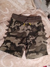 New youth shorts 365 Kids by Garanimals Size 6 shorts camo shark