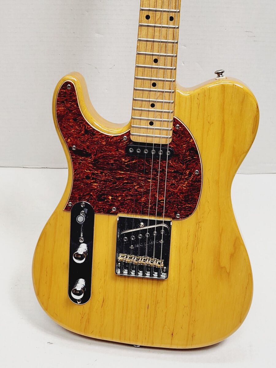 G&L Limited Edition Tribute Series ASAT Classic Ash With Gig G&L Limited Edition Tribute Series ASAT Classic Ash With Gig