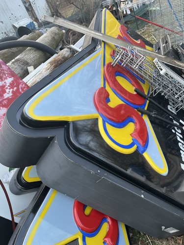 Sonic Drive-In Star Shaped Advertising Sign Restaurant Fast Food