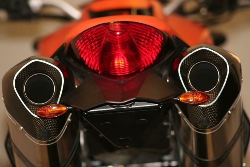 Support de plaque R&G Racing Superduke 990, l'accessoire pour le look épuré sur piste
