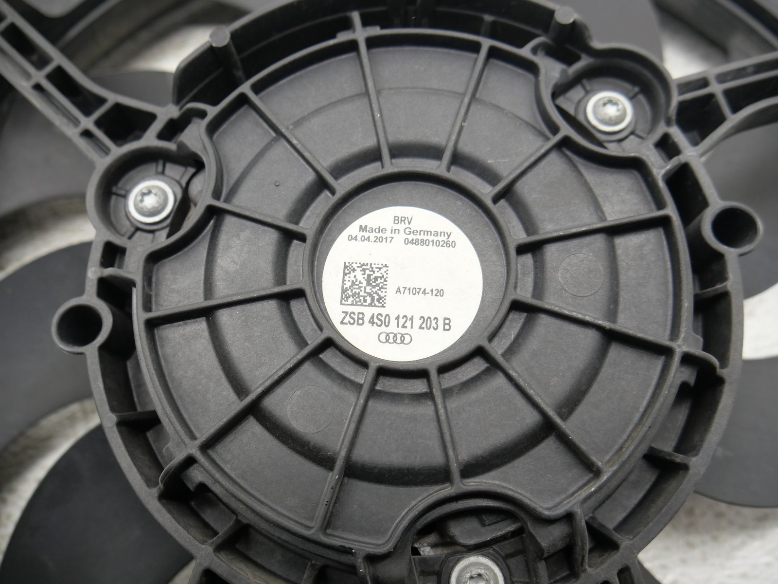 Audi R8 Spyder 2017-2023 Right Cooling fan motor P/N 4S0121203B