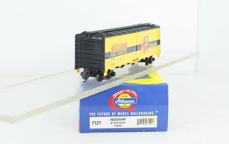 HO Athearn 7121 Needham Packing 40’ Steel Reefer URTX 60408 Yellow - Image 3 of 4