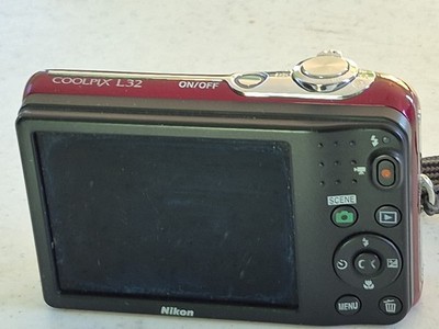 Nikon Coolpix L32 Red 20.1 Megapixel Digital Camera 5x Zoom New