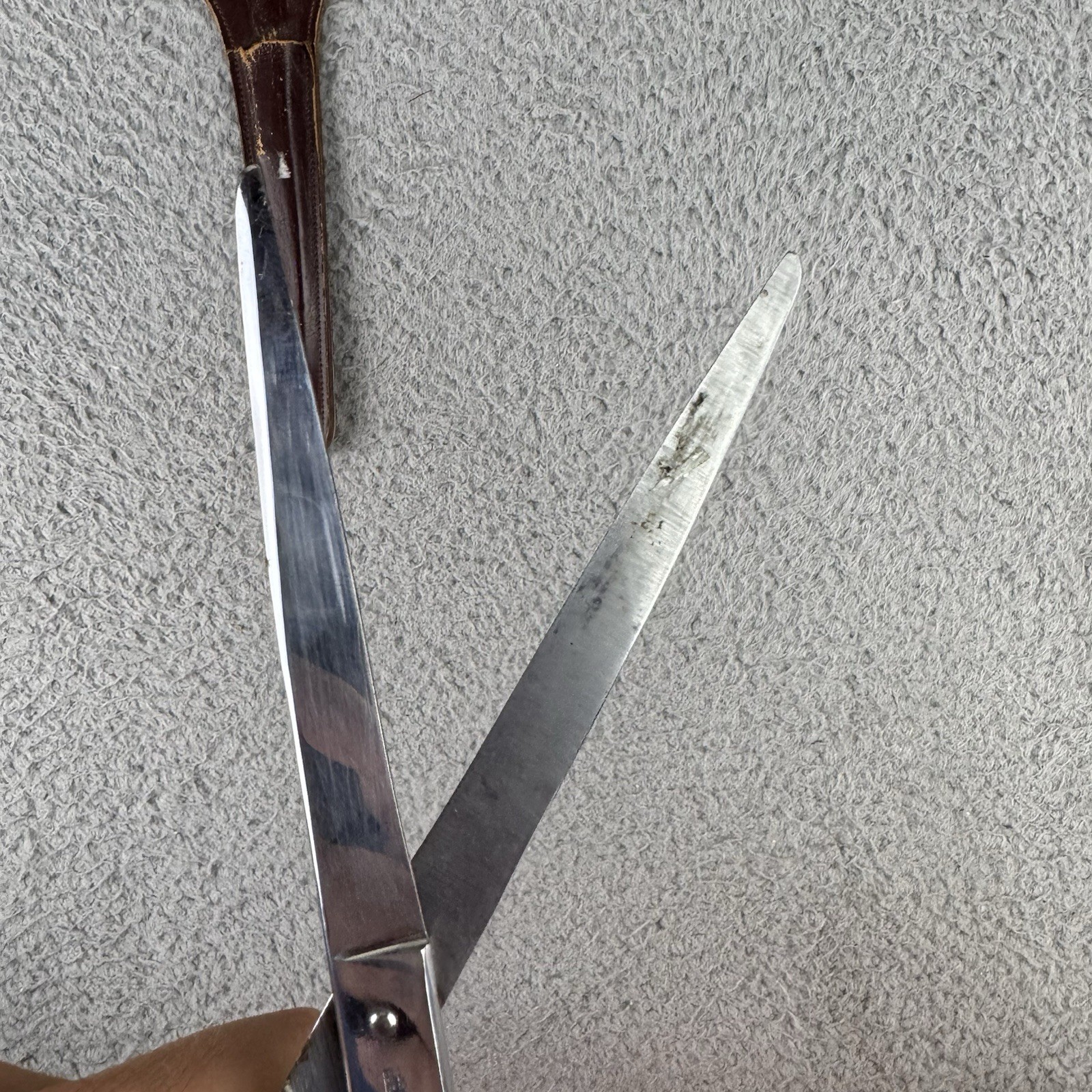 ART DECO VINTAGE SHAW BARTON SCISSORS w/ Leather Case