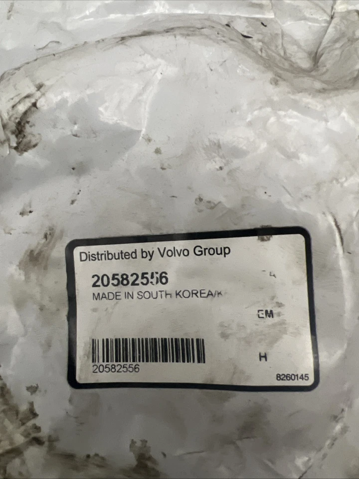 20582556 Genuine Volvo/Mack Truck Idler Pulley OEM - New - Image 2 of 2
