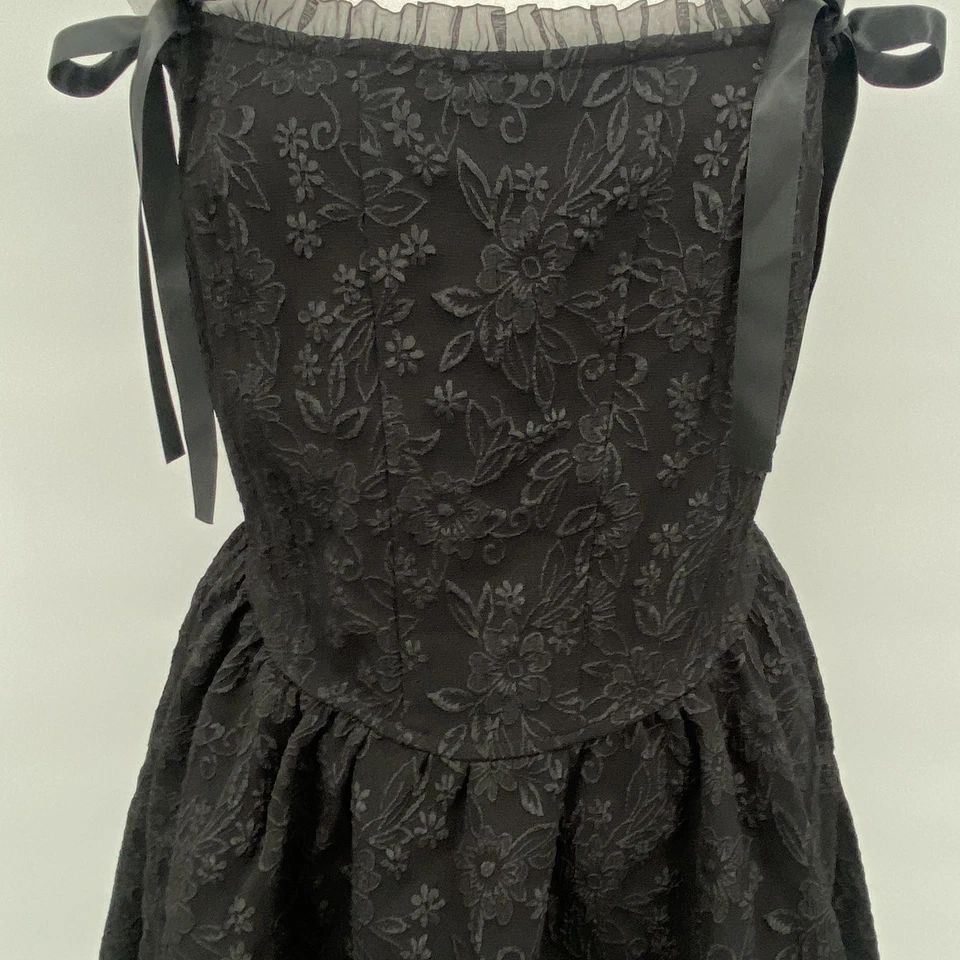 Vestido Trixxi Para Mujer Grande (M) Negro Floral Encaje Ajuste Acampanado Arco Correa Gótico Fiesta Foto 3 de 4