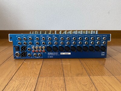 Yamaha MG16/4 16 channel Analog console Mixer Audio Equipment Good