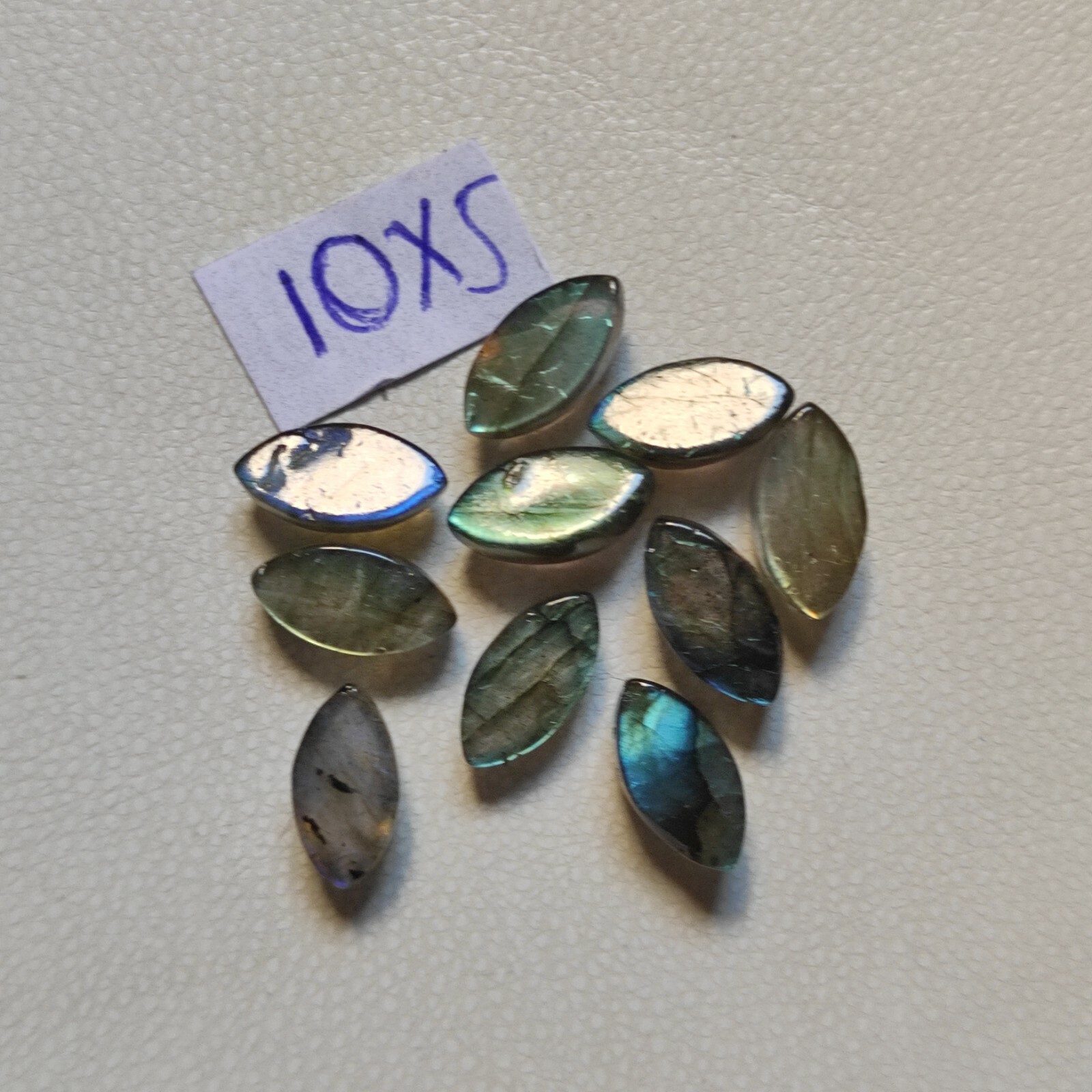 Lot De 50 Pierres Précieuses AAAAA En Oxyde De Zirconium Blanc Taille 4 X 6 Mm Coupe Princesse Europe Coupée à La Machine En Vrac Oxyde De Zirconium JIANGYUANGEMS (4 X 6