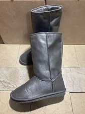 Girls Old Navy Gray Uggs Ugg Boots Sz 5 US Gray Silver EUC Fur Lined Insulated