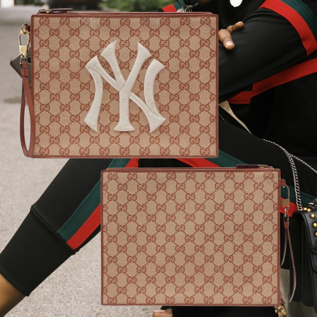 GUCCI GGモノグラム ポーチ GUCCI GGモノグラム ポーチ
