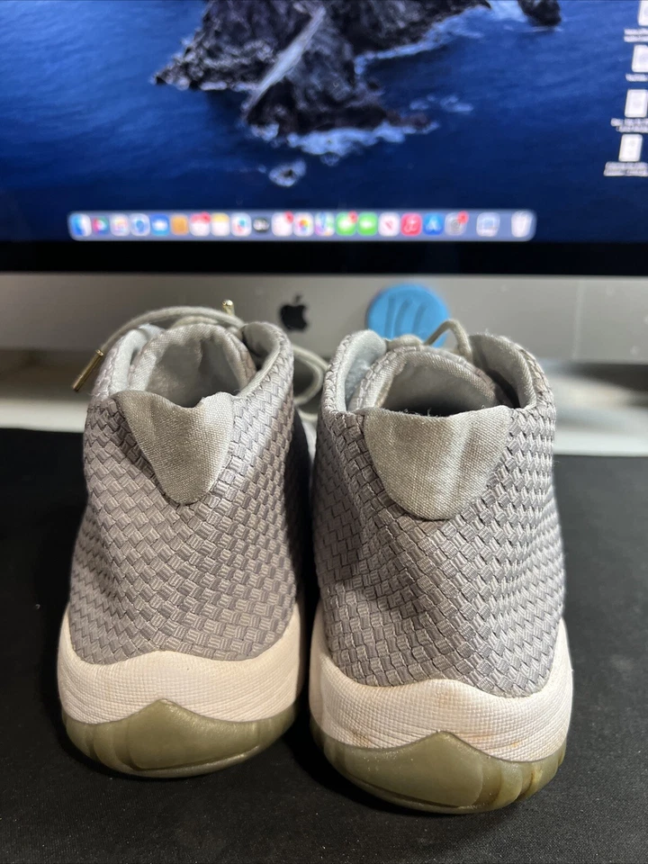 Nike Air Jordan Future Wolf cinza tamanho 11 656503–004 branco cinza - Imagem 3 de 4