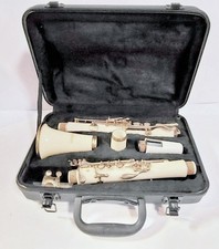 Selman Model CW 12144 Clarinet White  Gold Colored With Instrument Case As-Is