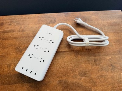 Ubiquiti UniFi USP-Strip Smart Power Strip 6 AC Outlets 4 USB-C with Wall Mount