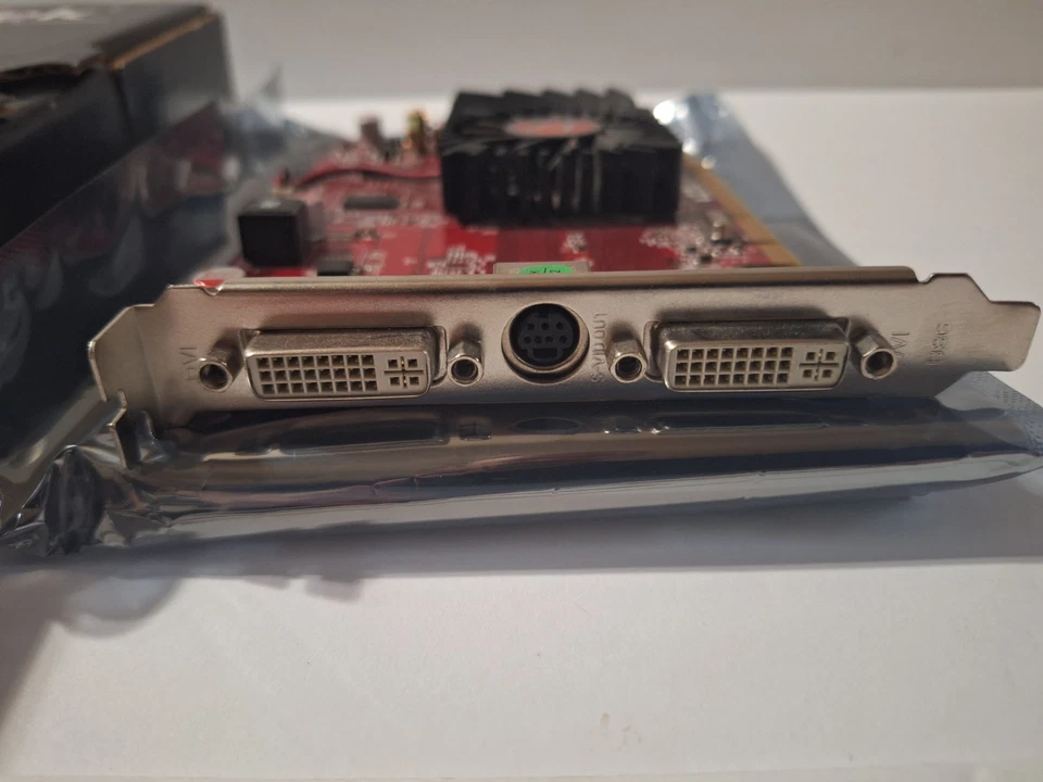 ATI VisionTek Radeon HD 3650 512MB DDR2 PCI-E 2.0 2x DVI + S-Video out - Image 4 of 4