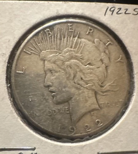 1922 -S $1 Peace Dollar Nice Date Fine Condition