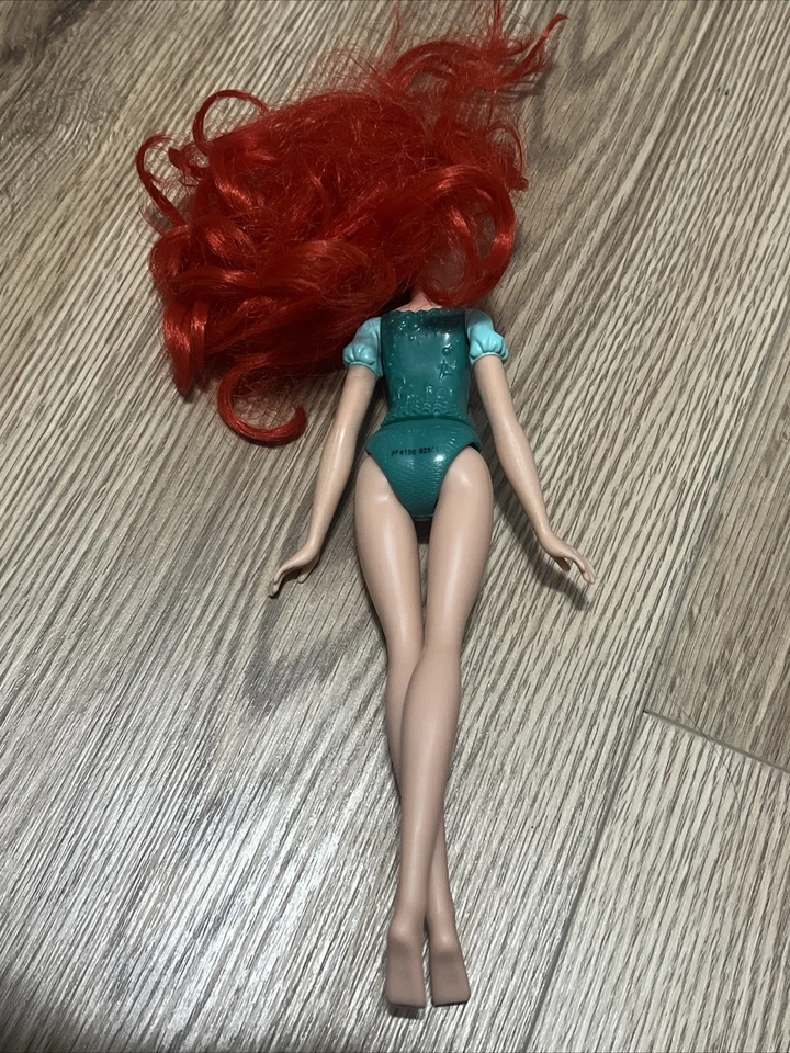 Игрушка кукла Barbie 2021 Hasbro Disney Ariel The Little Mermaid Ariel - Изображение 2 из 3