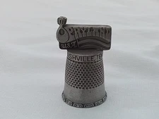 GRAND OLD OPRYLAND NASHVILLE TN VINTAGE FORT PEWTER THIMBLE SOUVENIR SEWING TOOL