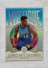 2020-21 Panini Illusions Mystique - Giannis Antetokounmpo #11 Sapphire